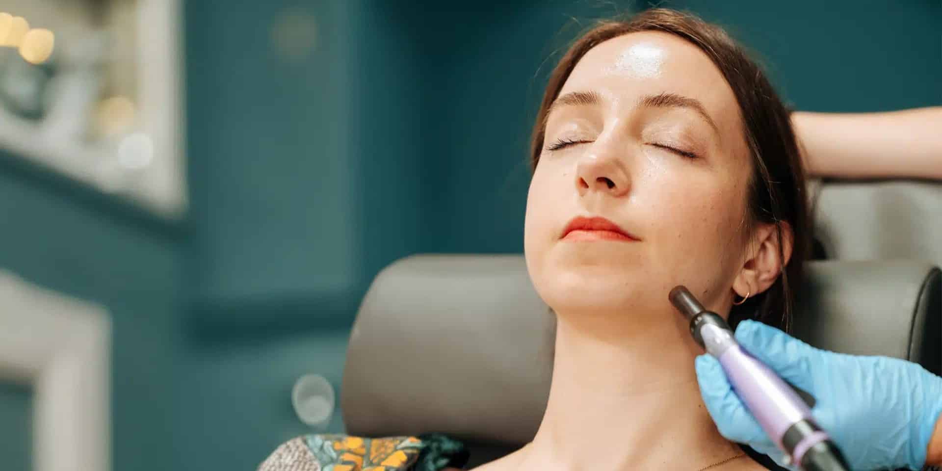 Microneedling in North New Jersey – Rejuvenate Your Skin This Winter